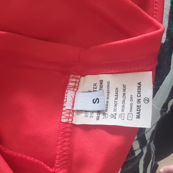 ** 3 for $20 ** Shein shorts and crop top outfit - Picture 7 of 7